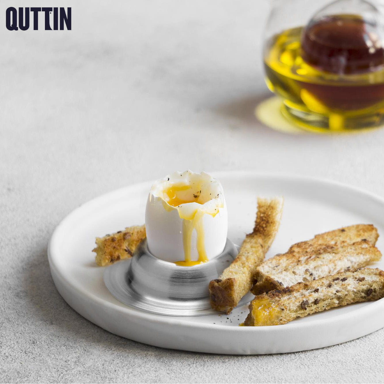 4er Set Quttin Eierbecher aus Edelstahl – klassischer Frühstücks Look