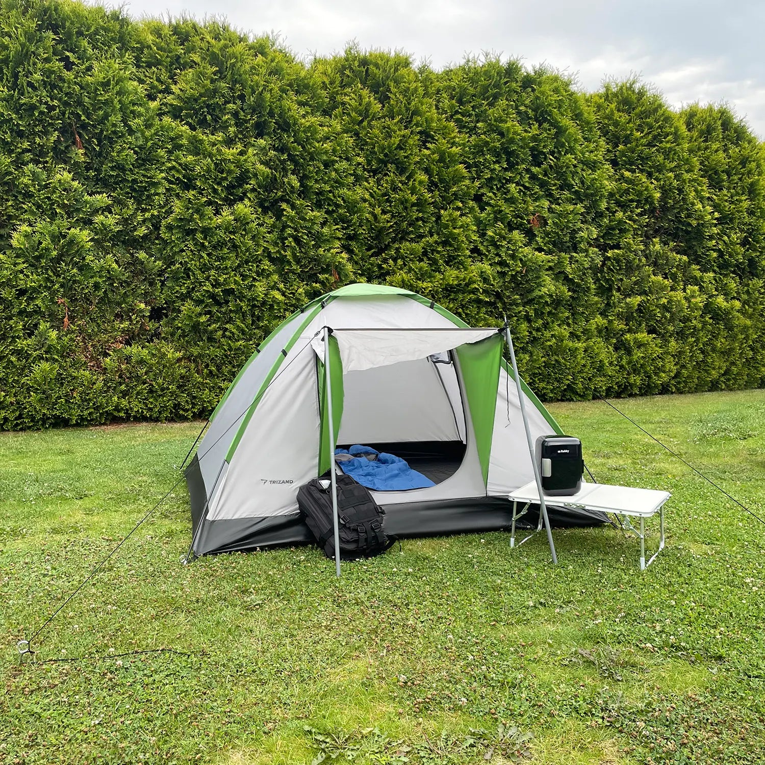 Trizand Campingtisch mit Beinarretierung für einen sicheren Stand
