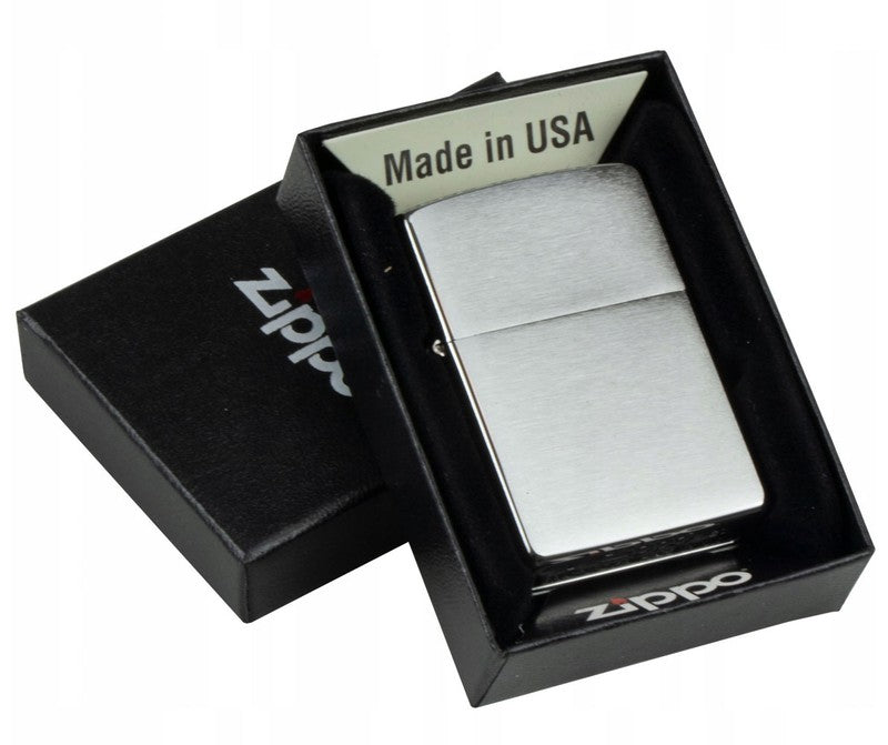 Zippo Raucherset FEUERZEUG-SET Benzinfeuerzeug Chrom-Gebürstet, Feuerzeugbenzin, Feuersteine + Geschenkbox