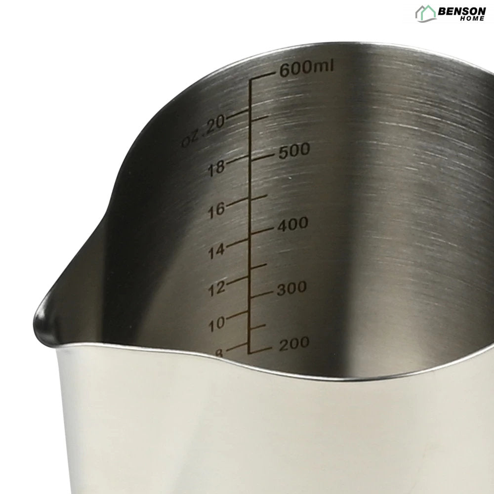 Barista Milchkännchen KRUG aus Edelstahl mit Messskala 600ml