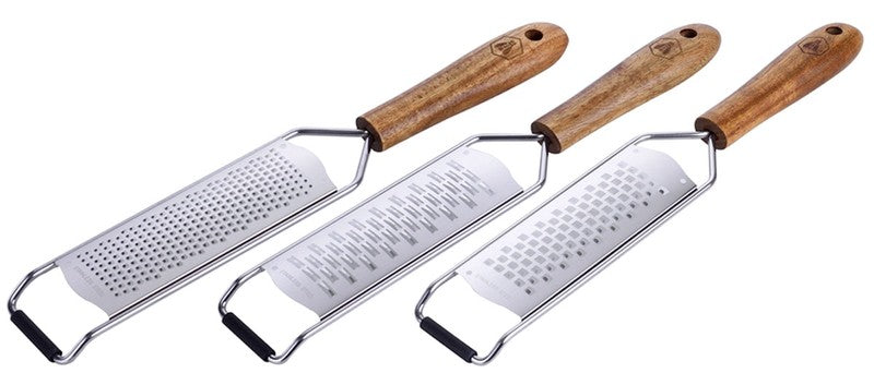 Küchenreiben Edelstahl REIBE Parmesanreibe Käseraffel Raffel Raspel mit Holzgriff von Laguiole 3er-Set